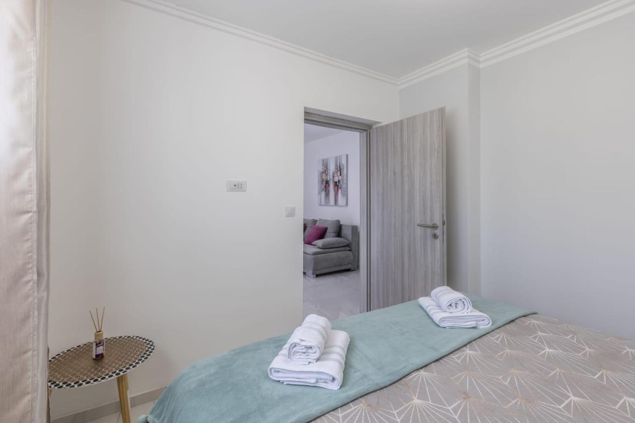 Royal Rose Gold Apartment Vodice Bagian luar foto