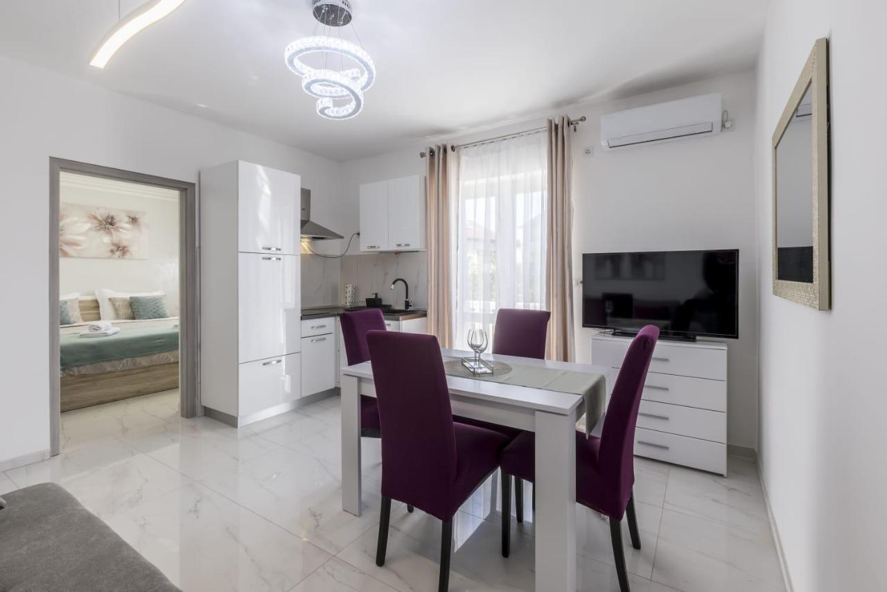 Royal Rose Gold Apartment Vodice Bagian luar foto
