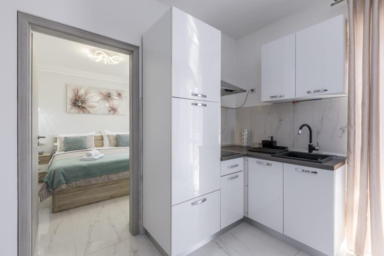 Royal Rose Gold Apartment Vodice Bagian luar foto