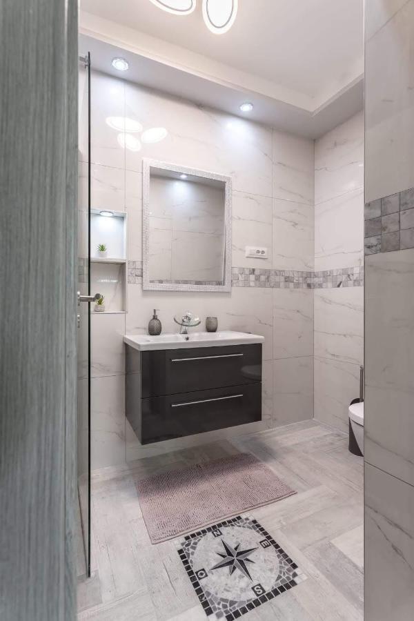 Royal Rose Gold Apartment Vodice Bagian luar foto